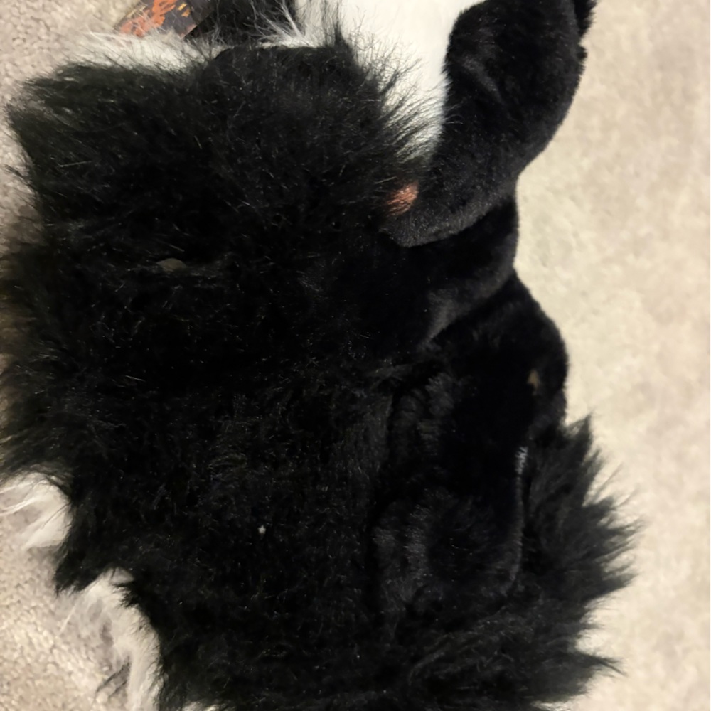 FAO Schwarz Big and Tails Plush skunk with Black and White Fur